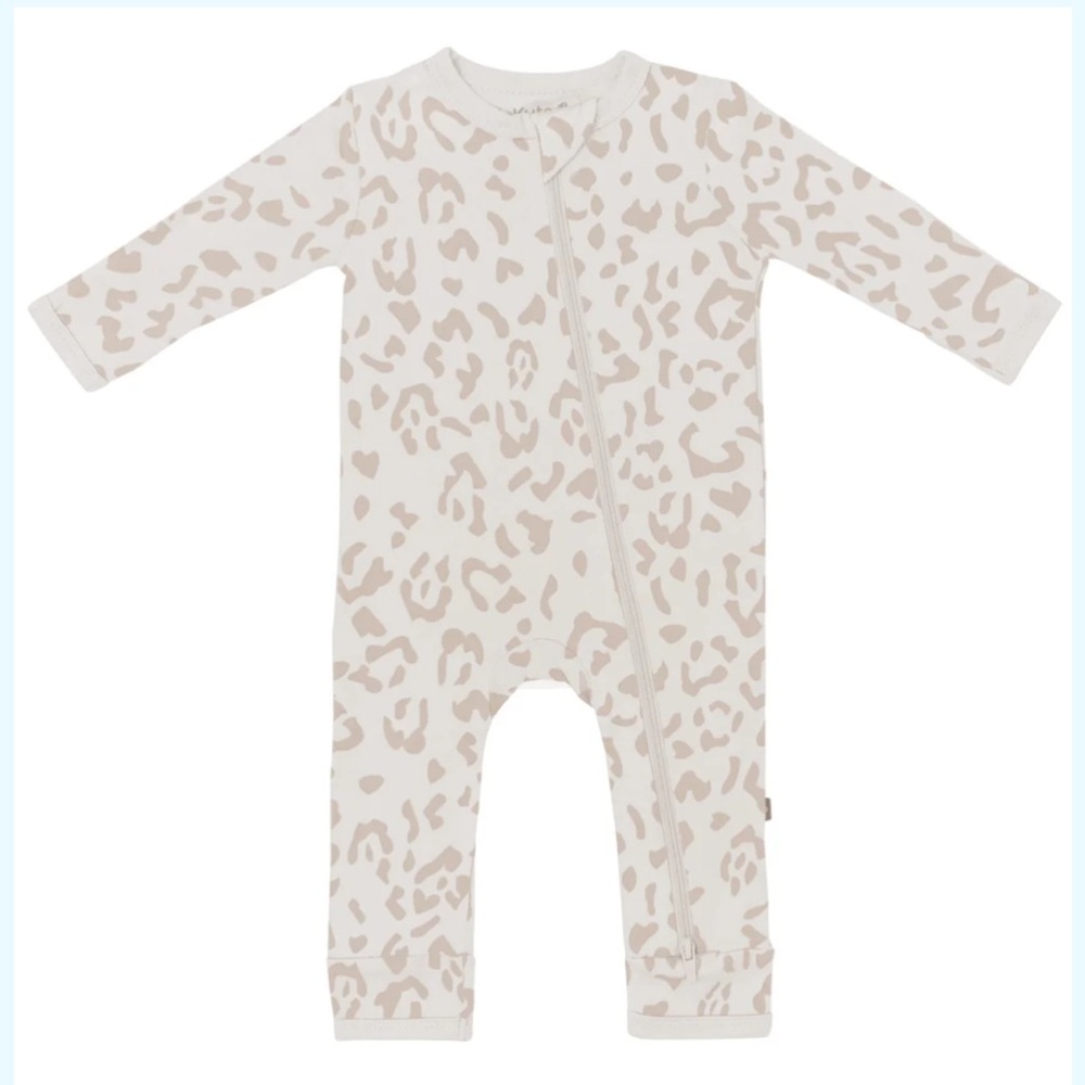 Kyte Zippered Romper in Oat Leopard
